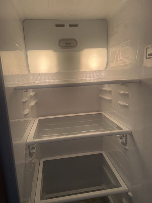 “Peças Balay americano 3FA7786A/04 – dispensador  de água/gelo, eletrónica, gavetas, prateleiras, portas e restantes componentes.”