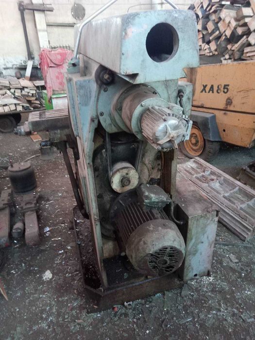 Фрезерний станок 6р81г