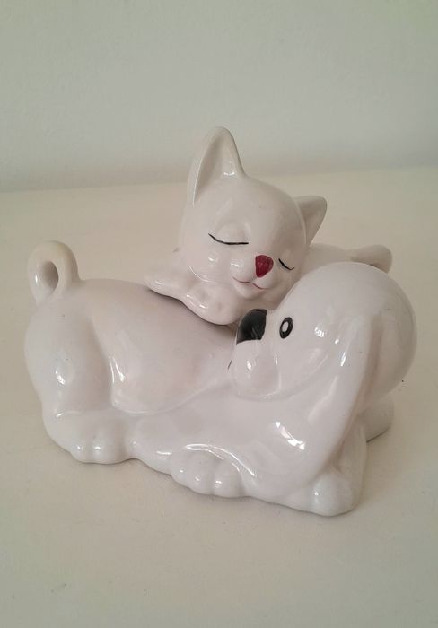 Figuras vintage - cão e gato.