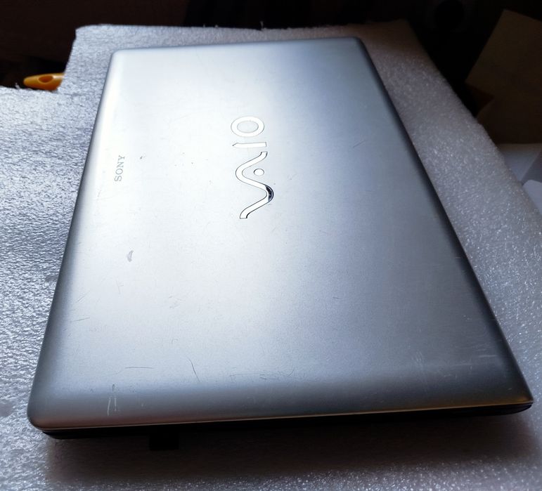 Ноутбук Sony Vaio 15.6"  VPCEB3L1E