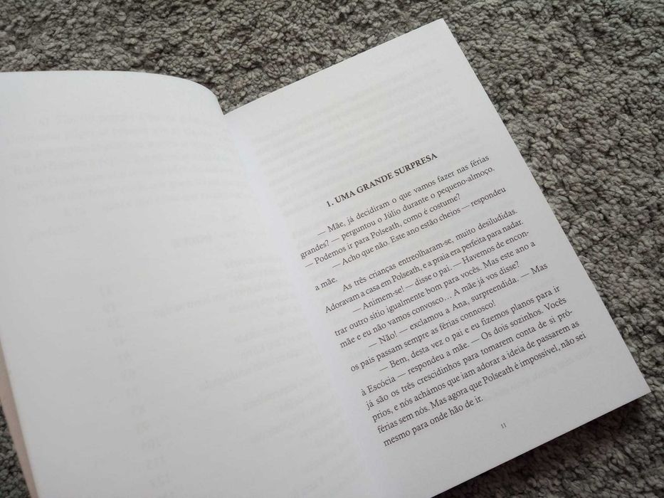 Livro Os Cinco Na Ilha do Tesouro - Enid Blyton