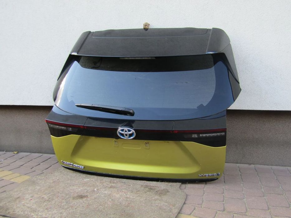 Klapa Tył Toyota Yaris Cross 20 26R 2VS 5C2