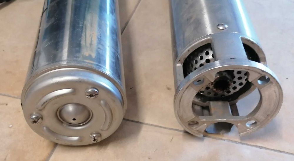 Bomba de furo de agua, usada, com problema