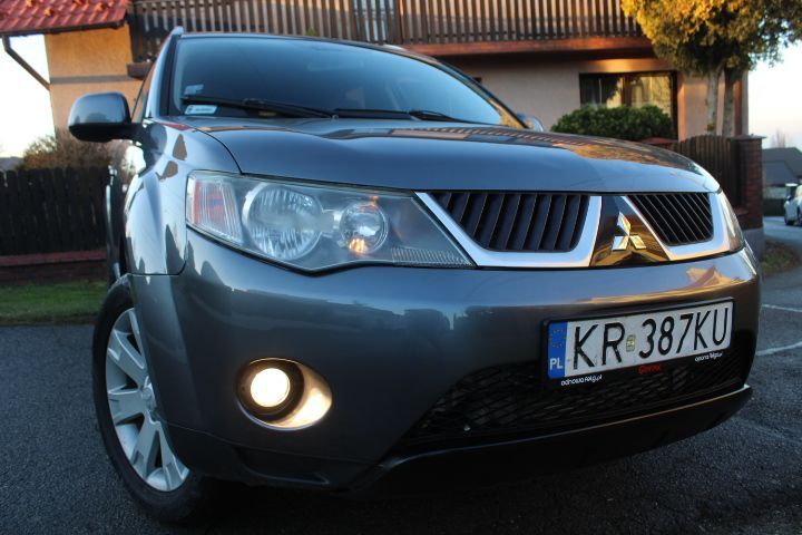 Mitsubishi Outlander ŁADNY_2009r_ZERO Rdzy_Napęd4x4~MANUAL+Bogata Wersja_SalonPL_Super STAN