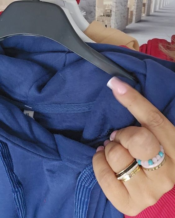 Bluza kangurka basic ocieplana Kolory