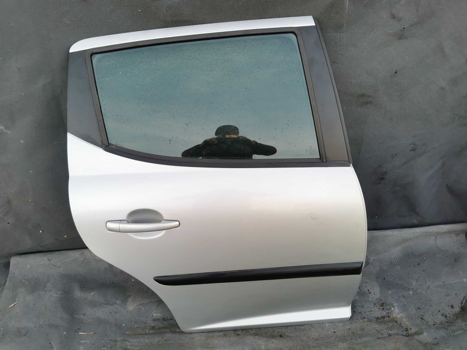 peugeot 207 sw kombi drzwi prawe tyl tylne tył