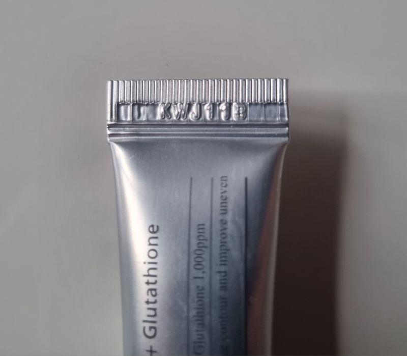 MARY&MAY Tranexamic Acid + Glutathione, roznaśniający  krem pod oczy