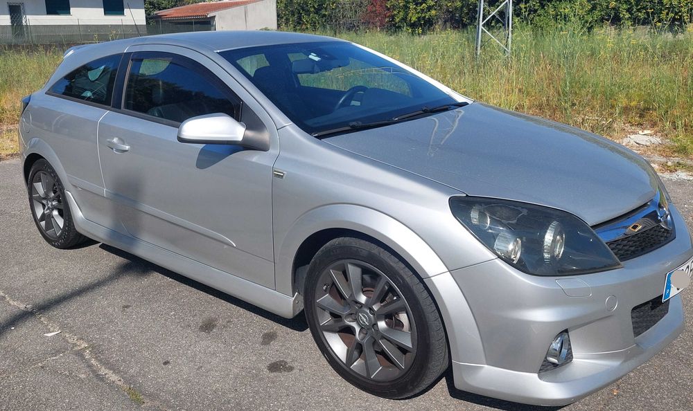 Opel astra h gtc 1.9 150cv