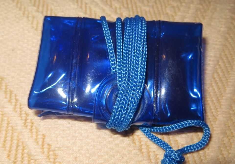 Porta telemóvel, insuflável, azul, c/ cordão -  Novo