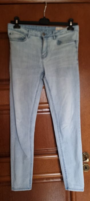Damskie spodnie jeansowe rozm 40