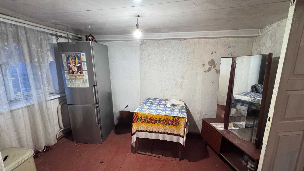 Продається хороша 1/2 частина будинку в районі Мар’янівки.