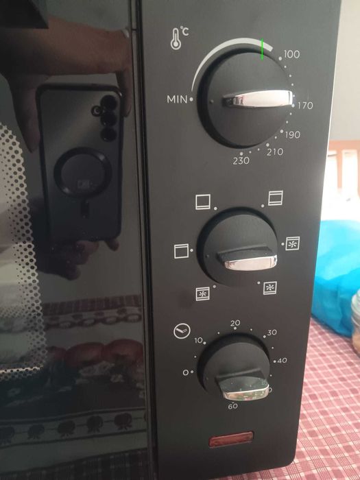 Forno Compacto de 38 Litros. Como novo