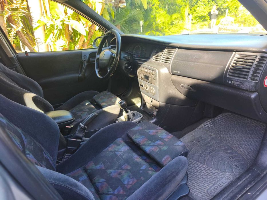 Opel Vectra Caravan Sport 2.0 DTi