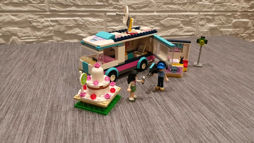 LEGO wóz transmisyjny