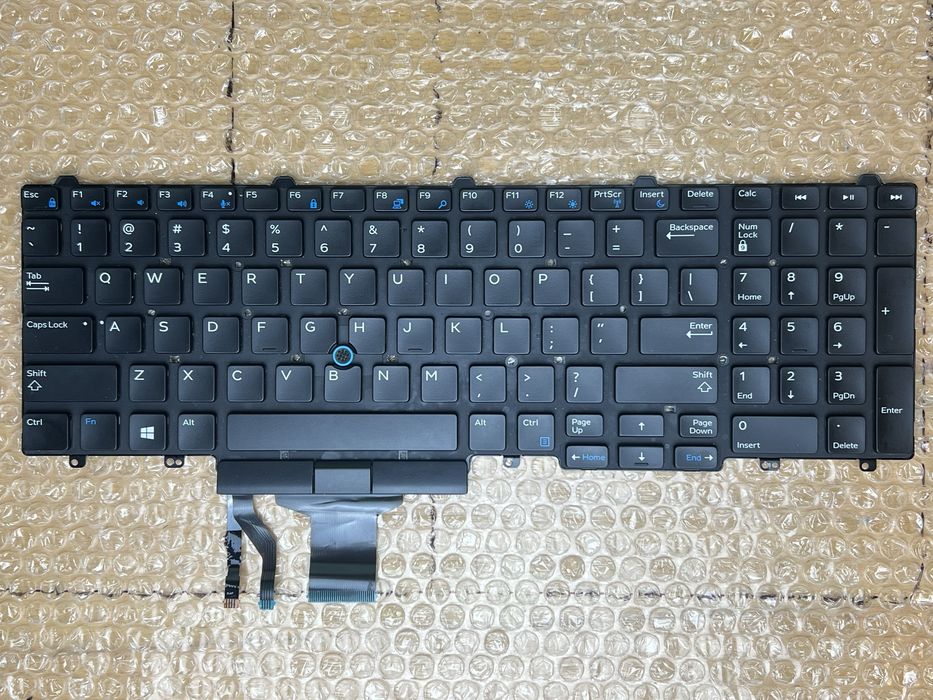 Клавіатура  із підсвіткою та без підсвітки Dell Latitude 5580, 5590, E5550, E5570