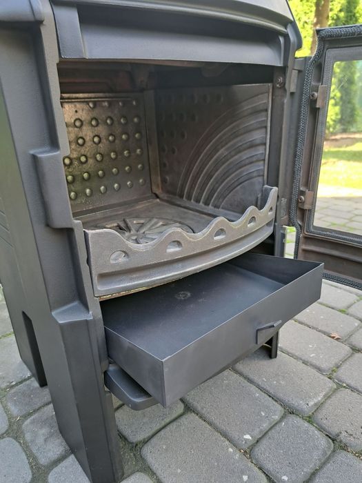JØTUL F220 Petit Kominek Żeliwny