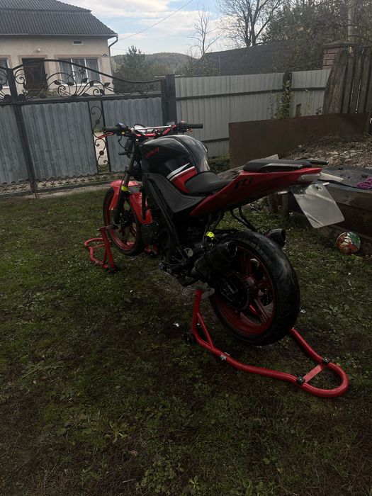 Продам айпир r1 на ходу