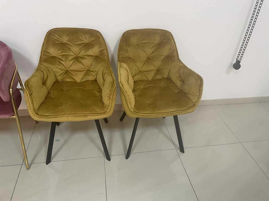 (38WN) Krzesła pojedyncze, wyprzedaż 89 zł sztuka