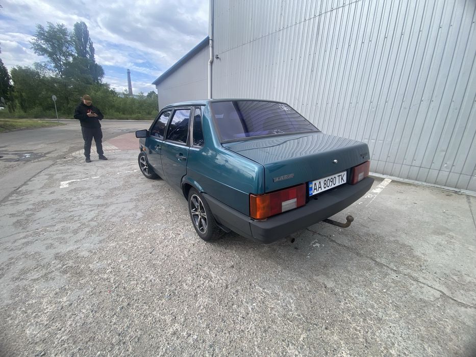 Продам ваз 21099