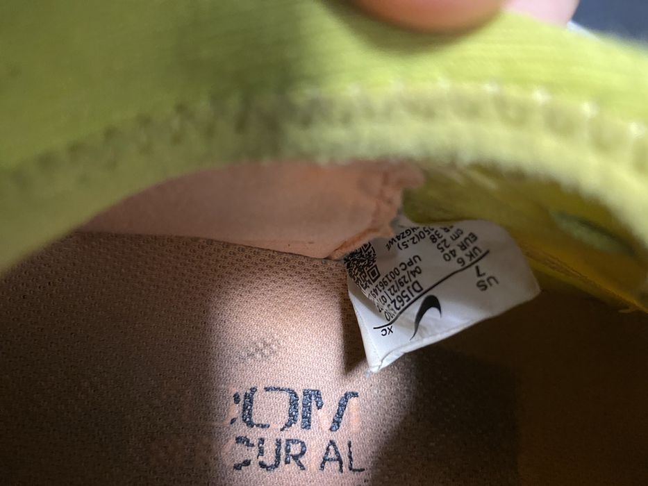 Sprzedam nike air do grania w pilke nozna  uzywane bardzo wygdodne