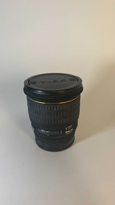 Obiektyw Sigma 28 mm f/1.8 EX DG - bardzo jasny, montaż Sony A/Minolta