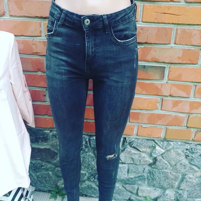 Джинси на дівчинку.