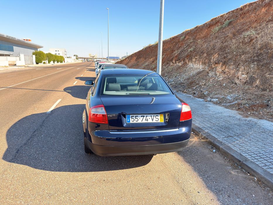Audi A4 1.9 100 cv