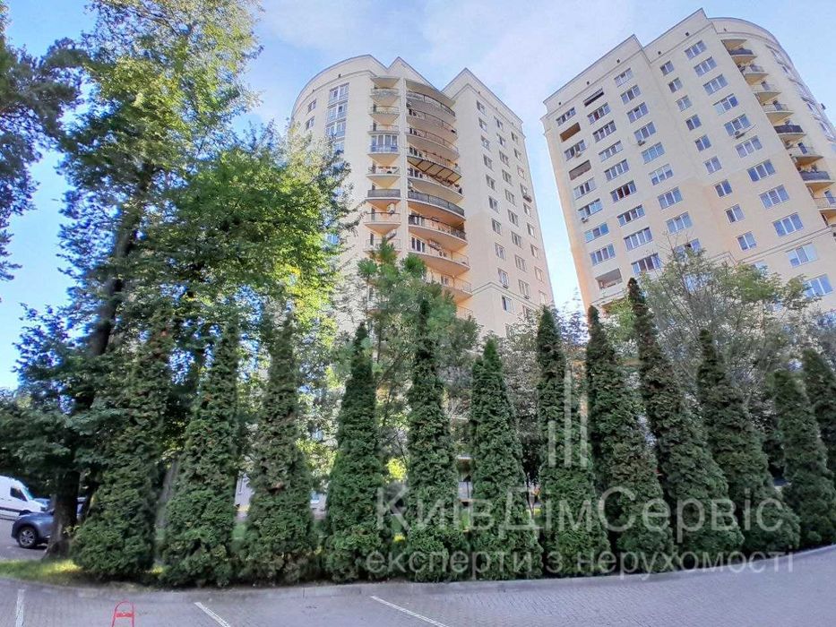 продаж квартири 3 кімнатна ЖК Чайки Лобановського 18