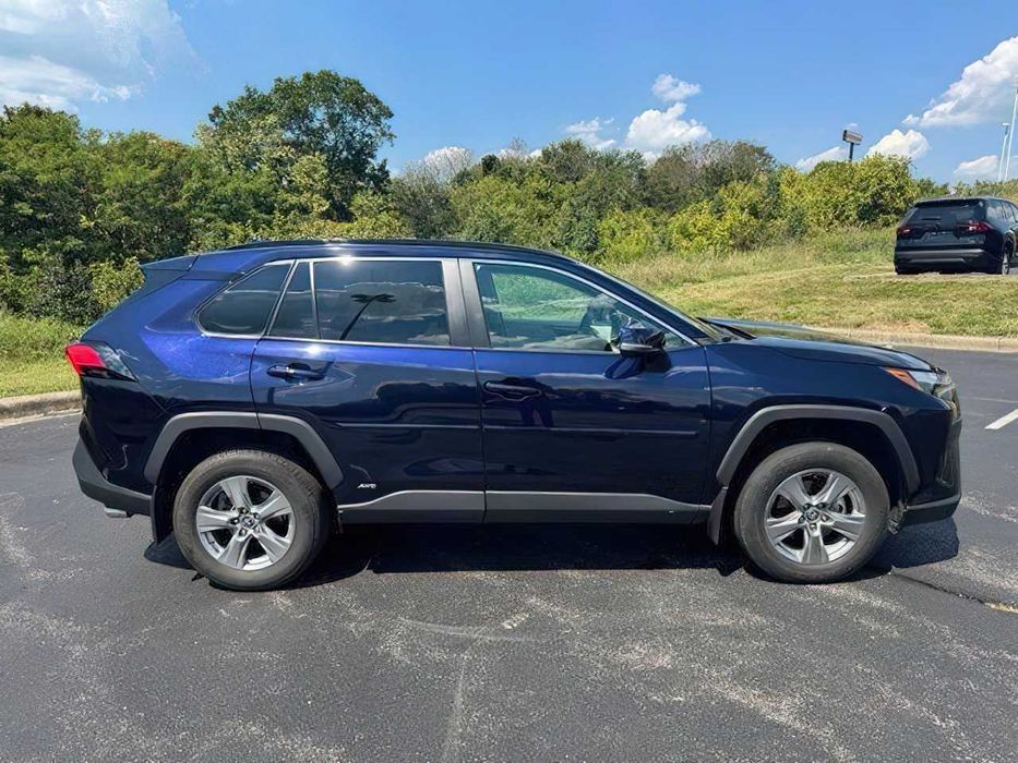 Toyota RAV4 2.5 Hybrid      2023
