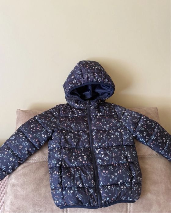 Демісезонна куртка стан новоі 110