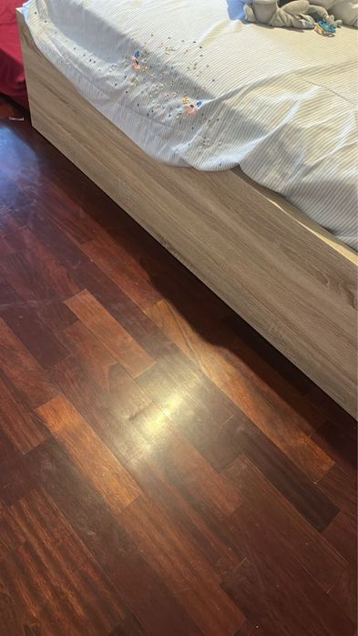 Cama casal semi nova
