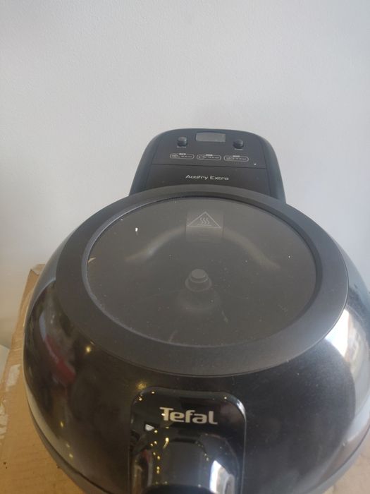 Fritadeira sem óleo Tefal ActiFry Extra preta