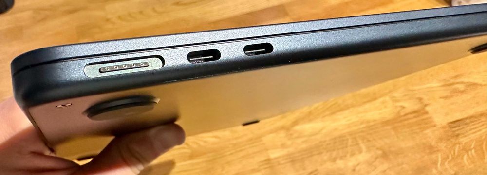 MacBook Air 13" M4 24GB/512GB czarny + etui + FV 23% - IDEALNY