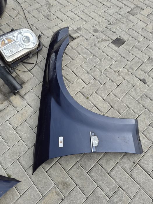 Фара бампер крило Chrysler 300c продається одним лотом