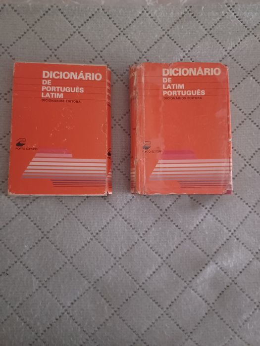 DICIONÁRIOS de Português Latim e Latim Português
