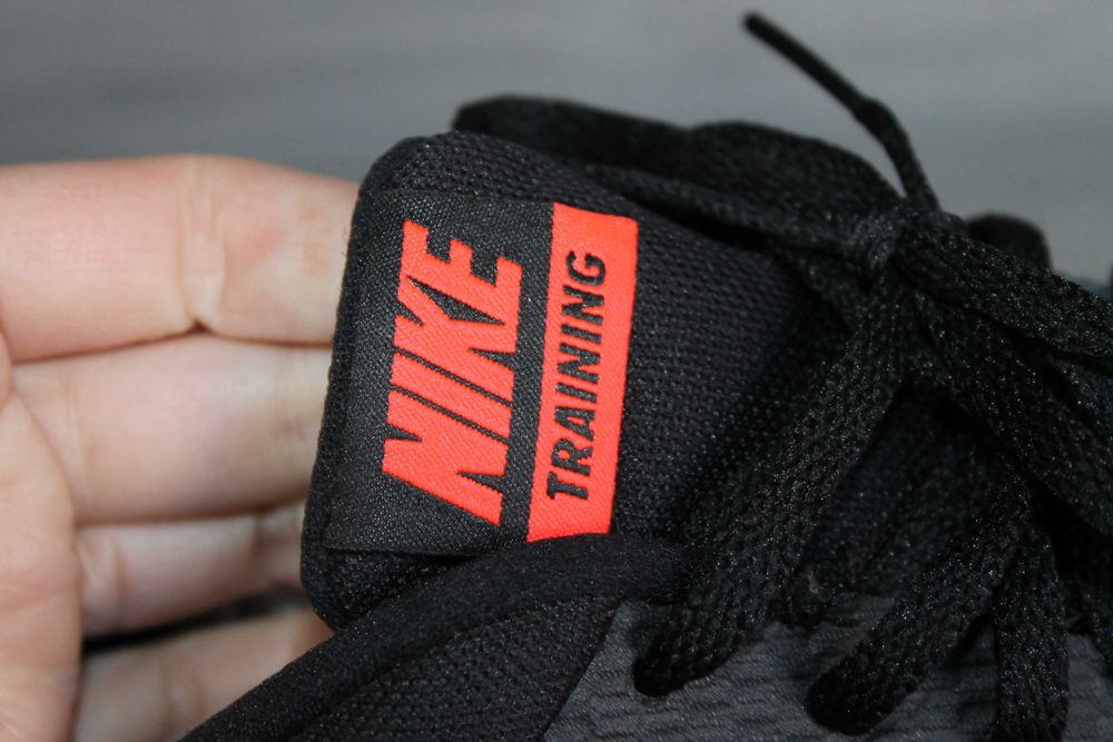 Кросівки Nike Legend 45.5 розмір
