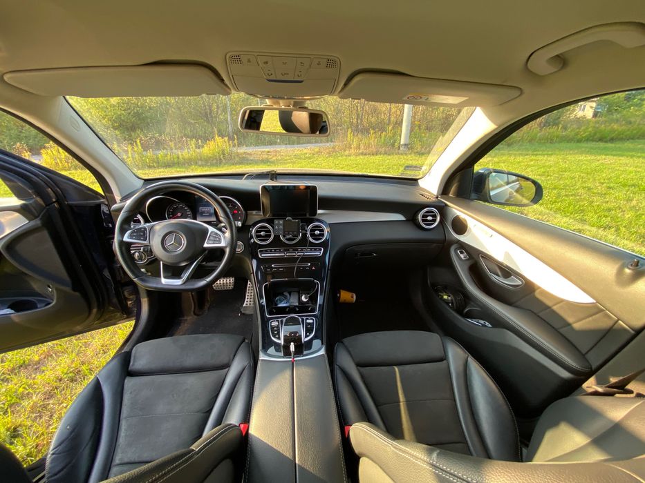 Mercedes glc 220d  AMG Styling salon Polska