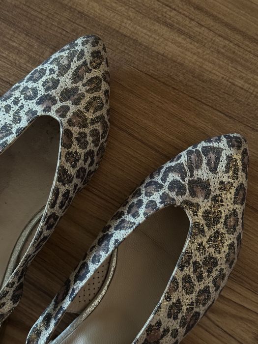 Босоніжки , слінгбеки натуральна шкіра