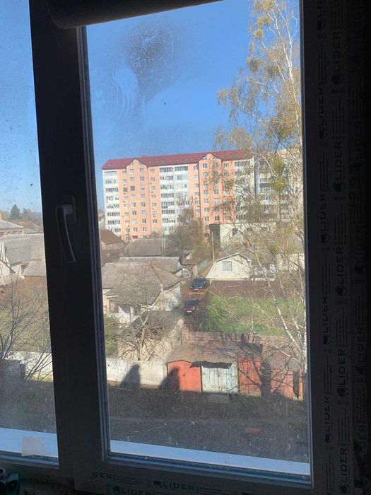 Продаю 2 кімнатну квартиру під ремонт в центрі міста (район РДА)