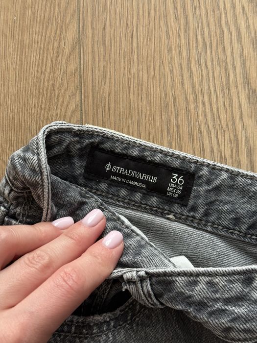 Джинси жіночі Stradivarius