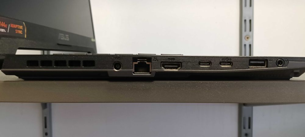 Laptop gamingowy Asus TUF Gaming A15 / 1TB SSD / RTX4050