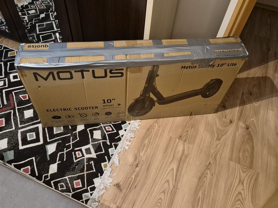 Hulajnoga elektryczna Motus Scooty 10 Lite – sprawna, 10 cali