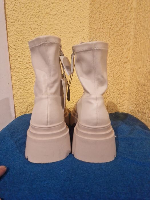 Nowe Reserved Botki Heavy z zamkiem na koturnie roz,38,39/40