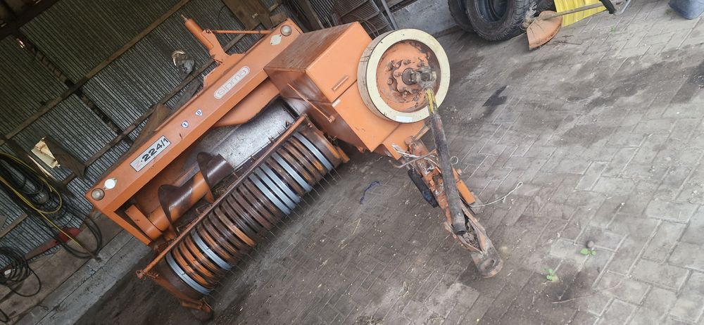 Sprzedam prasę kostkującą SIPMA Z-224/1