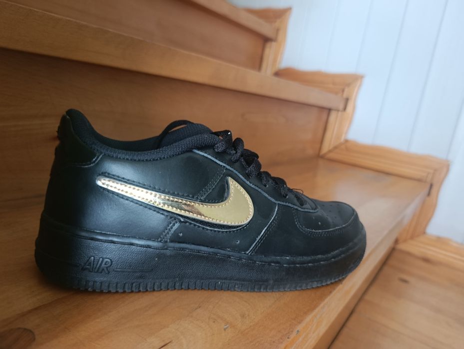 sneakersy Nike czarne wymienne emblematy
