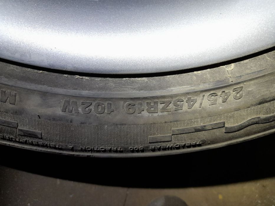 Шини Arroyo Grand Sport A/S 245/45 ZR19 102W XL Б/У 7 мм