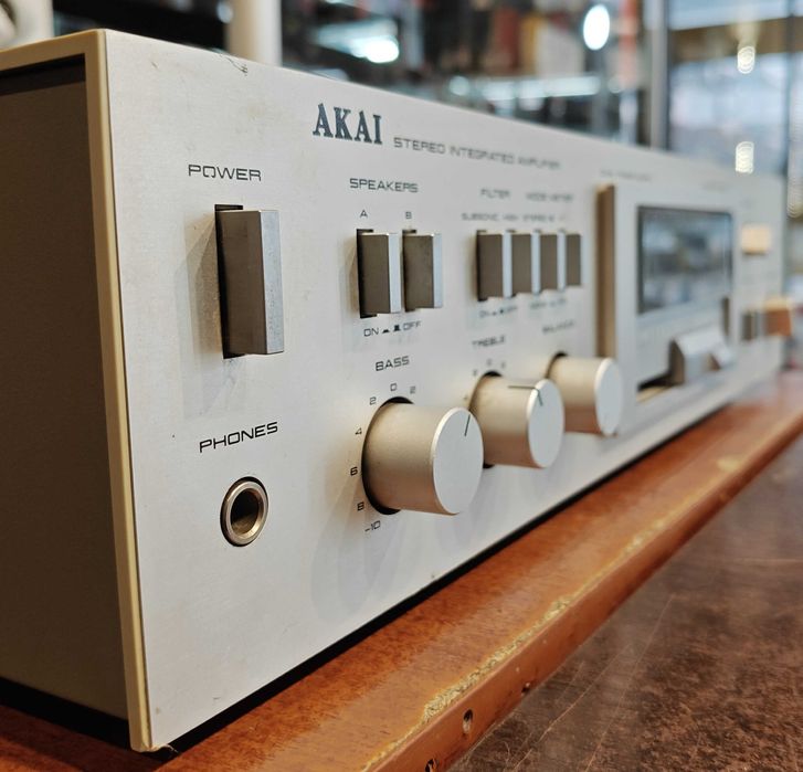 Wzmacniacz AKAI AM-U02/ Stan Bardzo Dobry/ Okazja!
