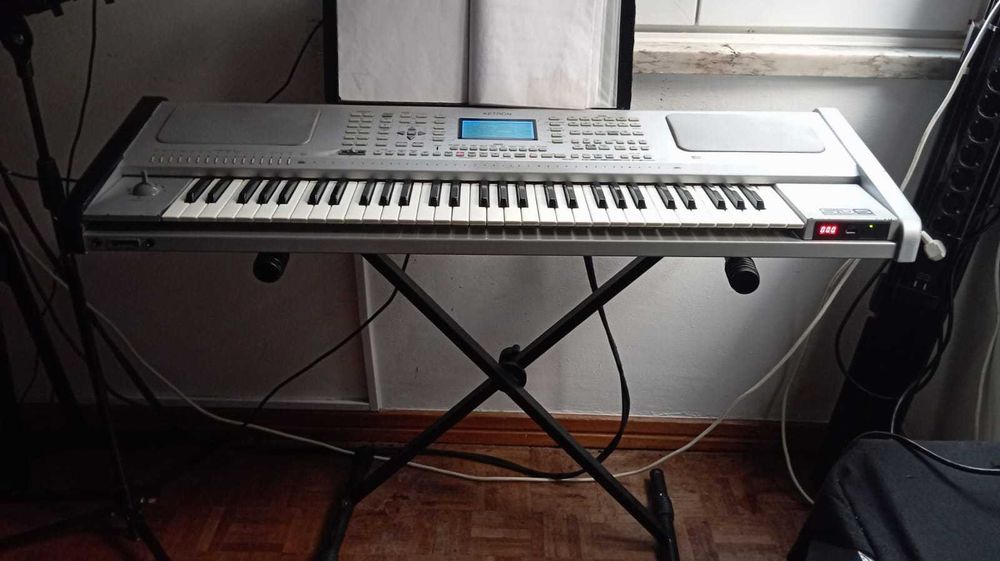 Teclado Ketron SD5 com porta usb & Dis hd