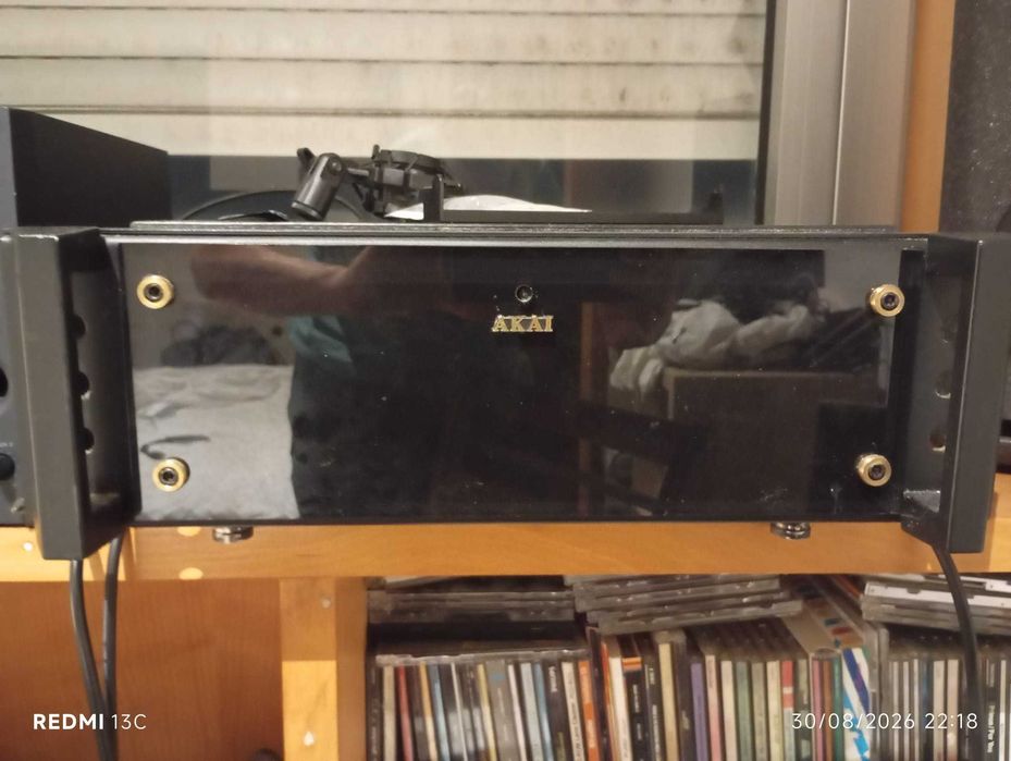 Amplificador AKAI PS-200