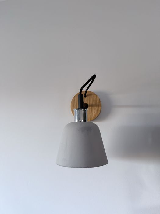 Kinkiet kalinda drewno beton